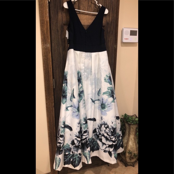 Xscape Dresses & Skirts - Formal Gown Plus Size 14W 16W Dresses NEW XSCAPE